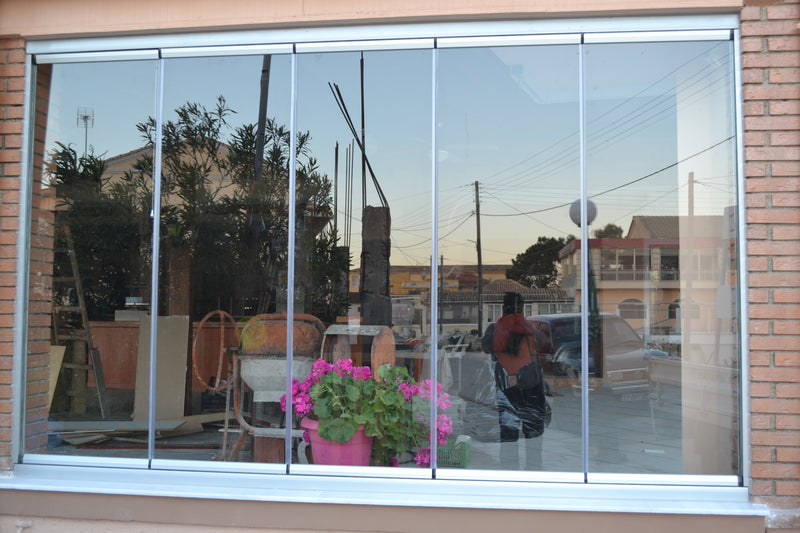 玻璃阳台可堆叠面板系统，带平开门，适用于 10 毫米玻璃